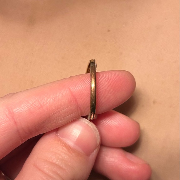 Purple costume jewelry ring size 8 - Picture 6 of 7